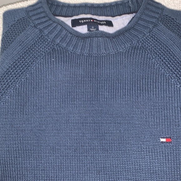 Tommy Hilfiger Size Medium 100% Cotton Sweater in blue VGUC. - Picture 2 of 13